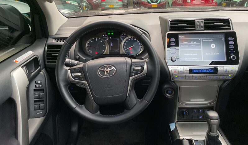 Toyota Prado TXL 2023 lleno