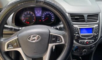 Hyundai Accent GL 2013 lleno