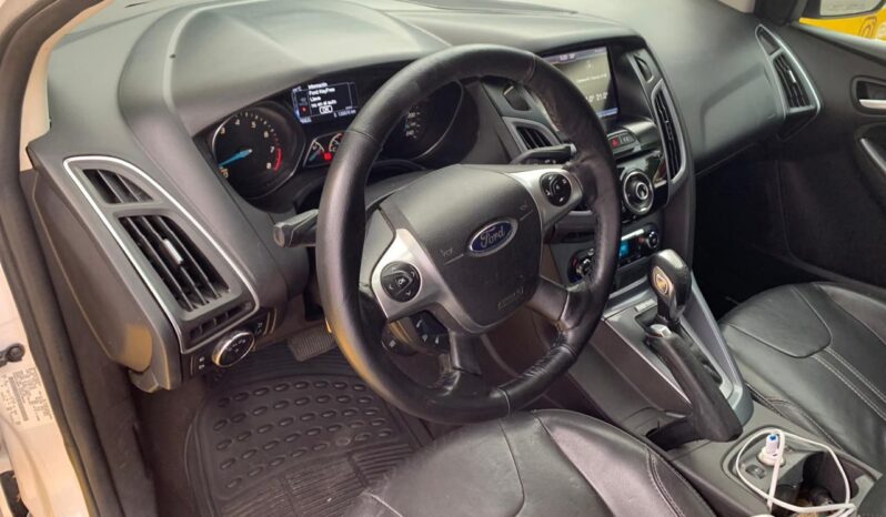 Ford Focus 2014 lleno