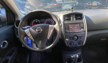 Nissan Versa 2015 lleno