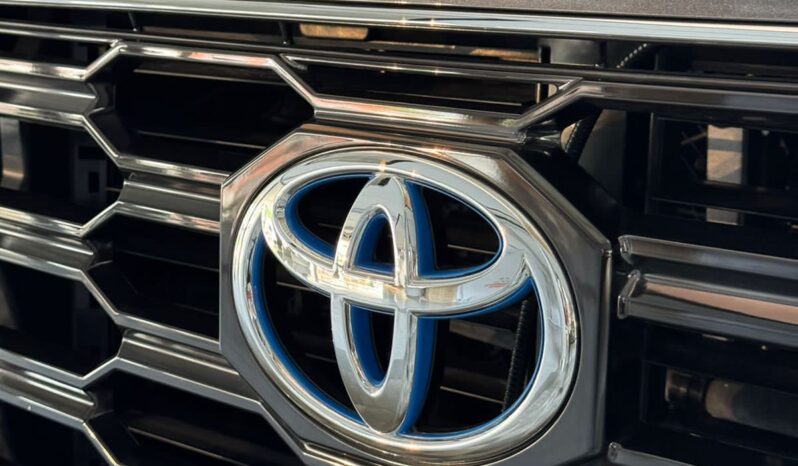 Toyota Sequoia Platinum 2023 lleno