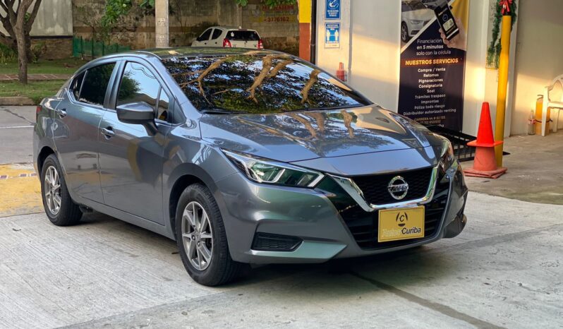 Nissan Versa 2022 lleno