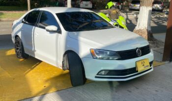 Volkswagen Jetta 2016 lleno