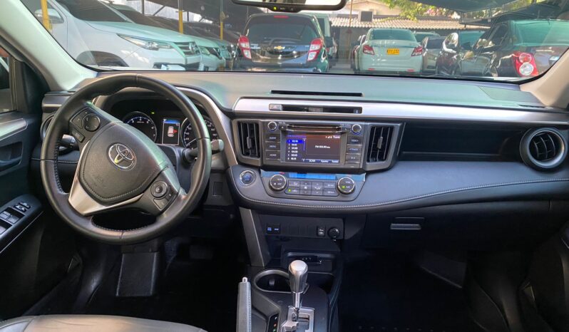 Toyota RAV4 2017 lleno