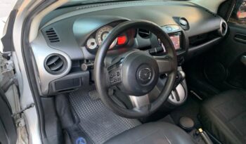 Mazda 2 2012 lleno