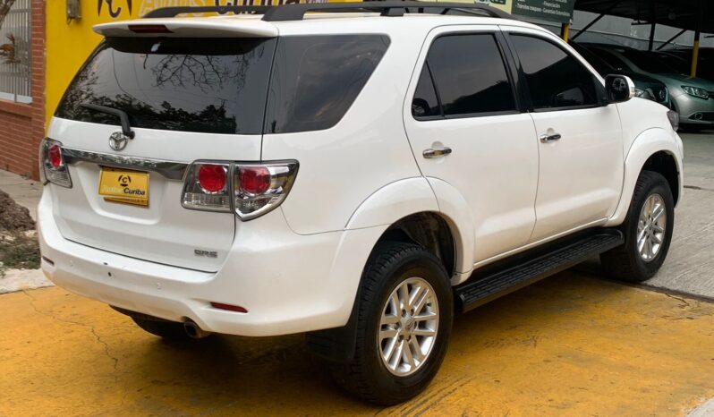 Toyota Fortuner 2014 lleno