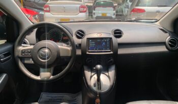 Mazda 2 2012 lleno