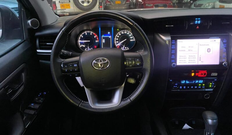 Toyota Fortuner SR 2022 lleno