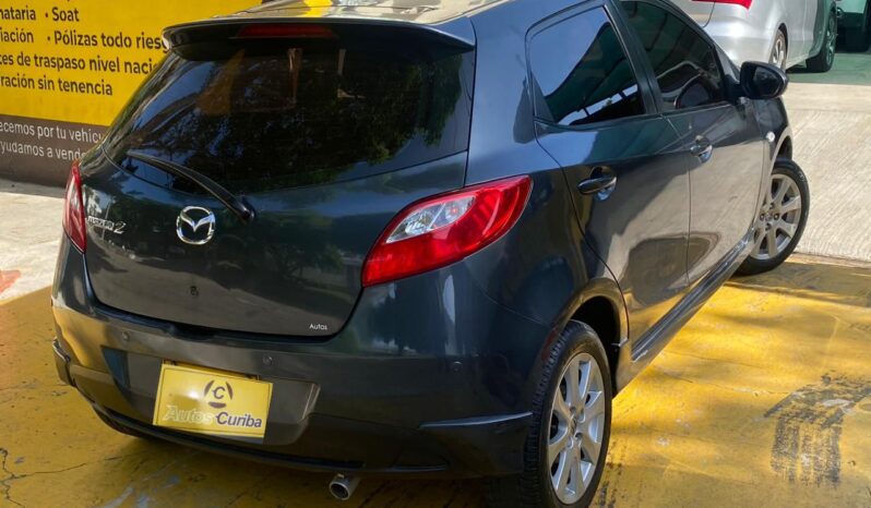 Mazda 2 2011 lleno