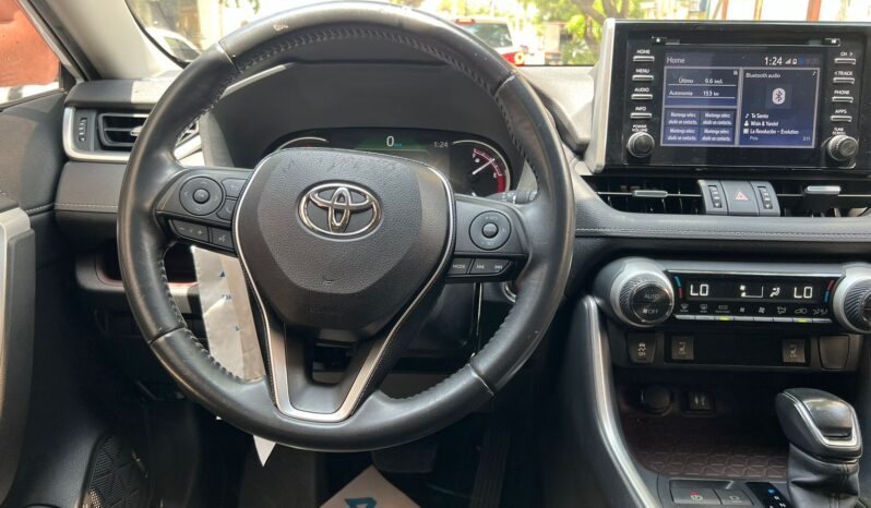 Toyota RAV4 2020 lleno