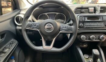 Nissan Versa 2022 lleno