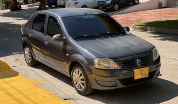 Renault Logan 2013 lleno