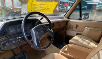 Ford Bronco 1988 lleno