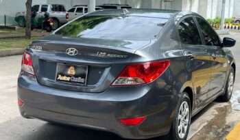Hyundai Accent GL 2013 lleno