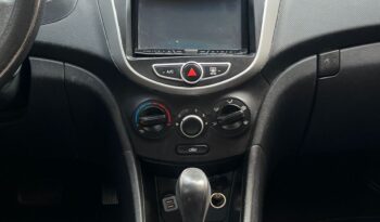 Hyundai Accent GL 2013 lleno