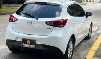 Mazda 2 Touring Mec 2016 lleno
