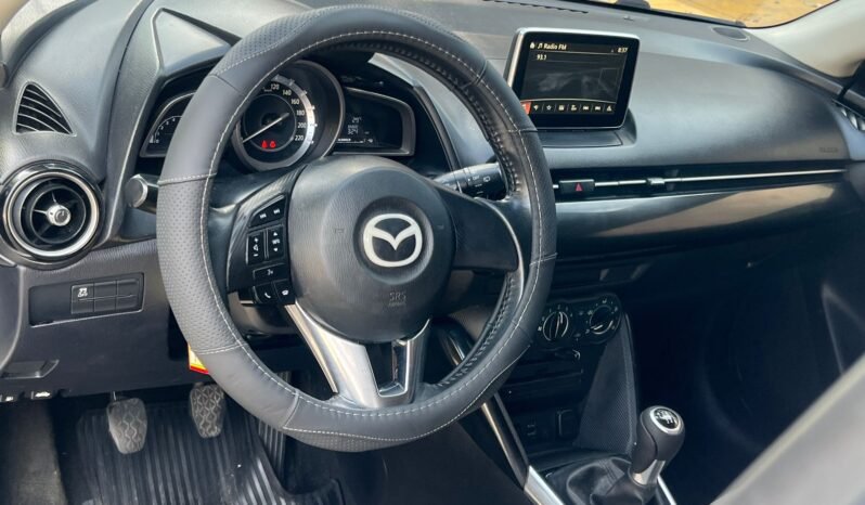 Mazda 2 Touring Mec 2016 lleno