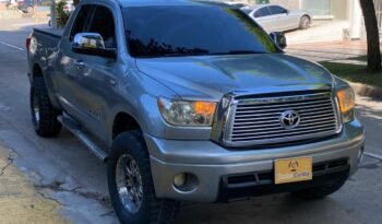 Toyota Tundra 2010 lleno