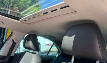 Volkswagen Jetta Comfortline 2012 lleno