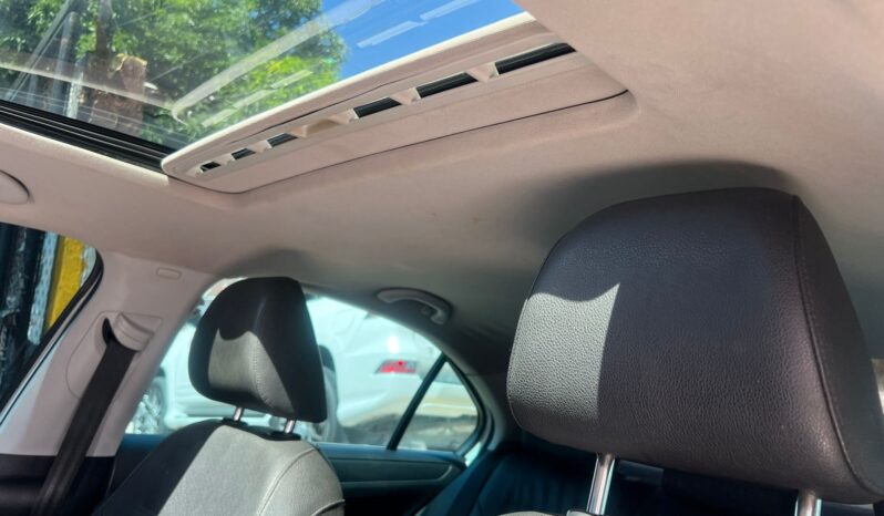 Volkswagen Jetta Comfortline 2012 lleno