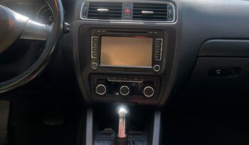 Volkswagen Jetta Comfortline 2012 lleno