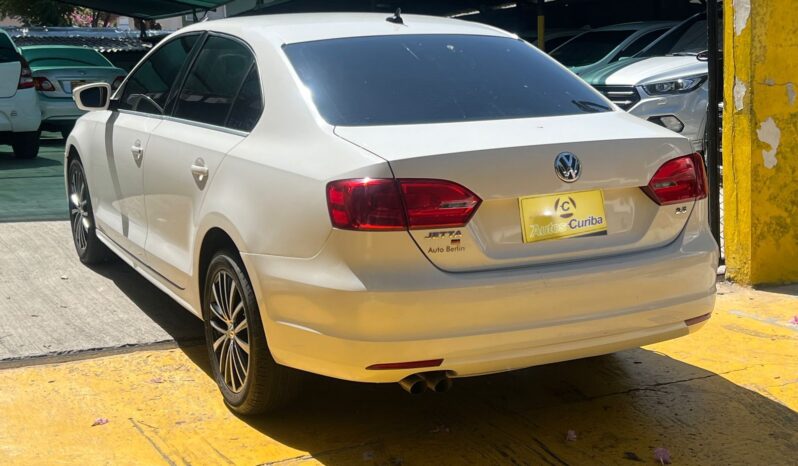 Volkswagen Jetta Comfortline 2012 lleno