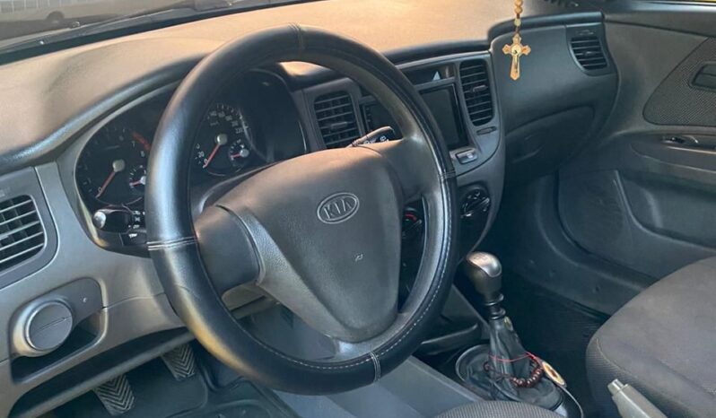 Kia Rio 2008 lleno