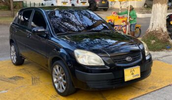 Kia Rio 2008 lleno