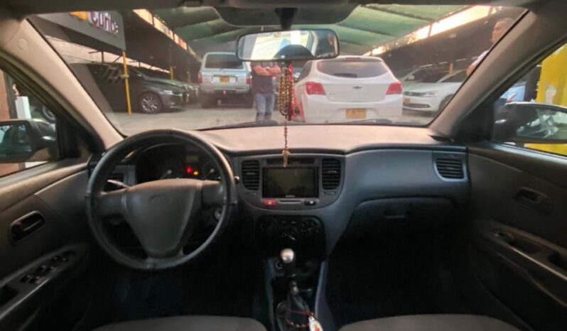 Kia Rio 2008 lleno