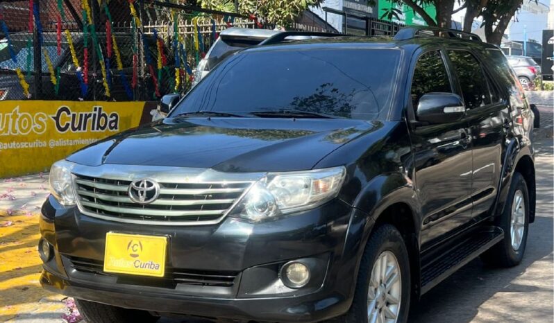 Toyota Fortuner SR5 2014 lleno