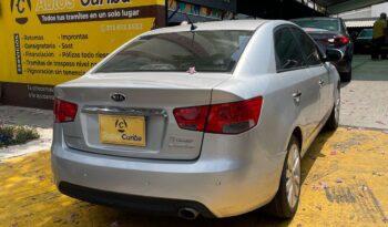 Kia Cerato Forte SX 2011 lleno