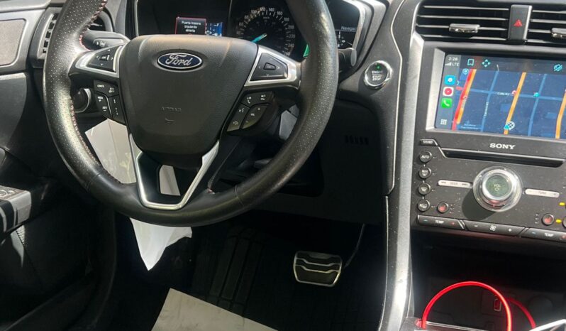 Ford Fusion 2017 lleno