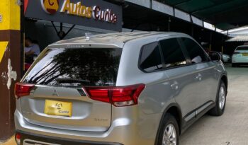 Mitsubishi Outlander 4X4 2022 lleno