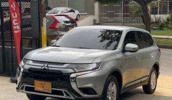 Mitsubishi Outlander 4X4 2022 lleno