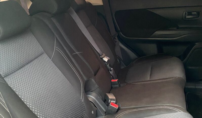 Mitsubishi Outlander 4X4 2022 lleno