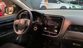 Mitsubishi Outlander 4X4 2022 lleno