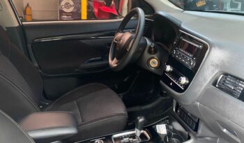 Mitsubishi Outlander 4X4 2022 lleno