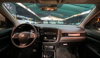 Mitsubishi Outlander 4X4 2022 lleno