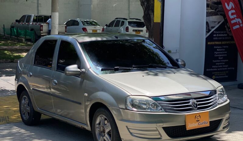 Renault Logan 2015 lleno