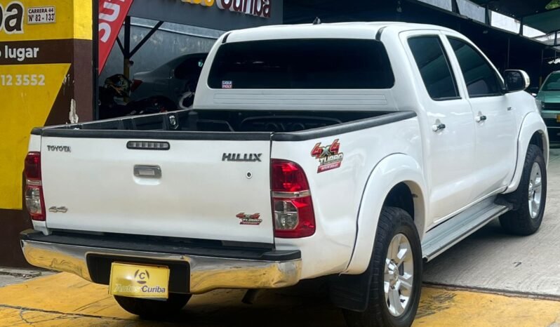 Toyota Hilux 4X4 2015 lleno