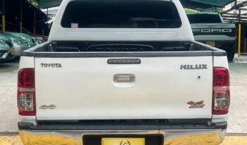 Toyota Hilux 4X4 2015 lleno