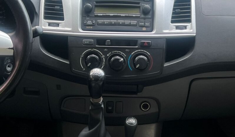Toyota Hilux 4X4 2015 lleno