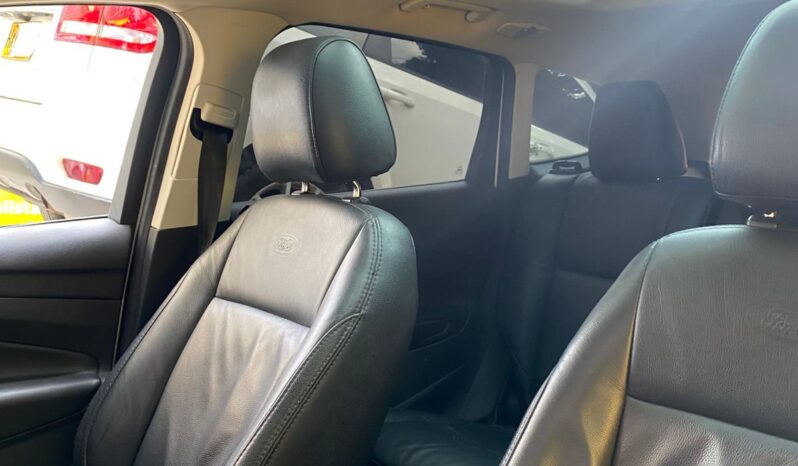 Ford Escape 4X4 2013 lleno