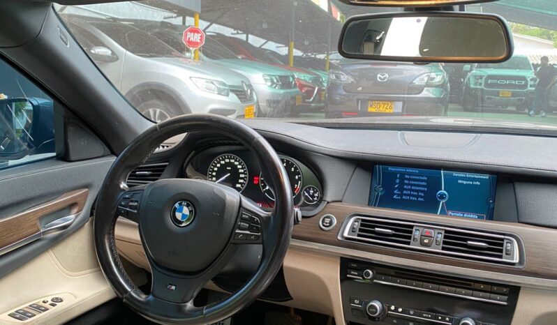 BMW 740I 2012 lleno