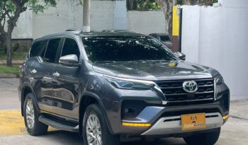 Toyota Fortuner 2021 lleno