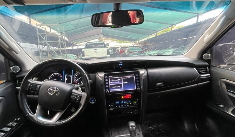 Toyota Fortuner 2021 lleno