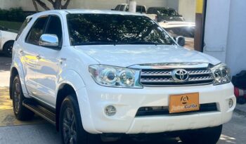 Toyota Fortuner SR5 2011 lleno