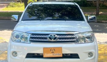 Toyota Fortuner SR5 2011 lleno