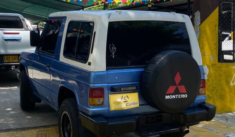 Mitsubishi Montero 4X4 1982 lleno