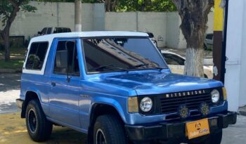 Mitsubishi Montero 4X4 1982 lleno